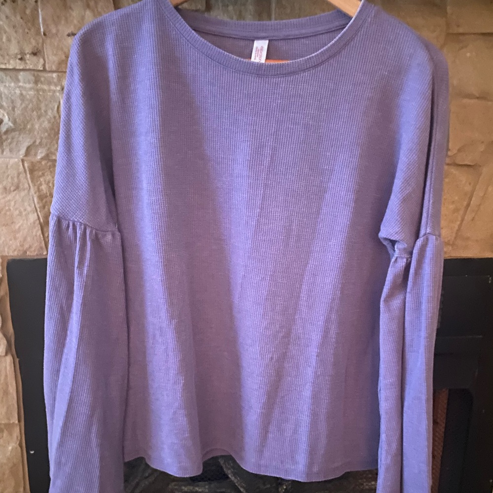EUC Xhilaration Sleepwear Bell Sleeve Top #0701